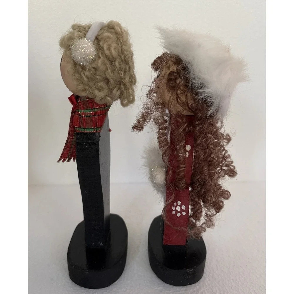 Wooden Family Christmas Carolers By Katherine Harris‎ & Carl 2000 Vintage